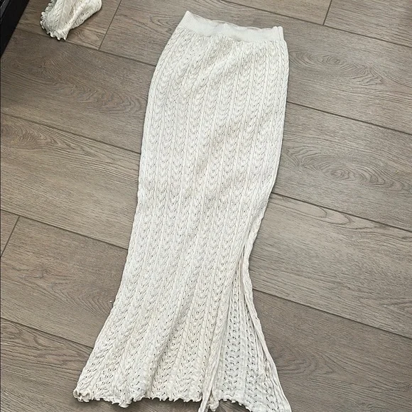 Cream Knit Two-Piece Set - Picture 3 of 5